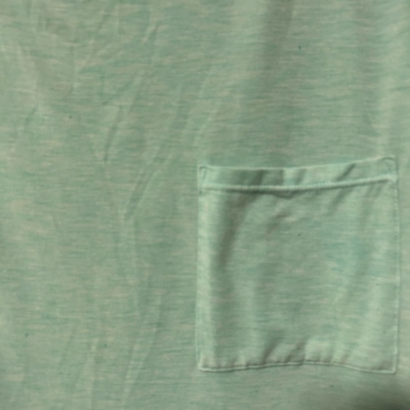 Gap Fit Workout Shirt - Picture 6 of 6